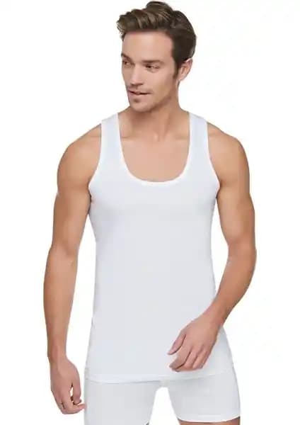 Erkek Atletler Karşılaştırması: Beyaz Penye ve Sporcu Rambo Modelleri