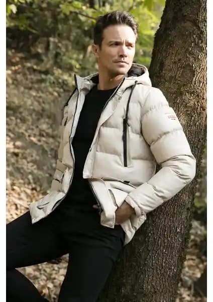 Erkekler İçin Kış Montları Karşılaştırması: Buratti ve Jack & Jones Modelleri