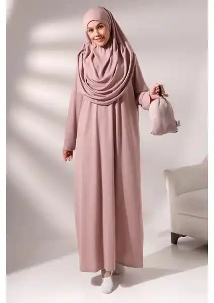 İhvan Gül Kurusu Kadın Namaz Elbisesi ve Seva Pamuk Kendinden Başörtülü Elbise Karşılaştırması