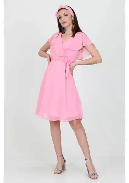 Kadın Elbise Karşılaştırması: Şifon ve Krep Kumaş Modelleri Analizi