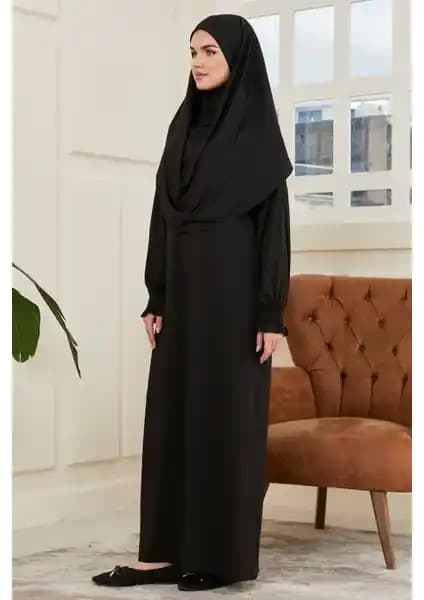 Kadın Namaz Elbisesi Karşılaştırması: Avver ve Defka Modellerinin Özellikleri