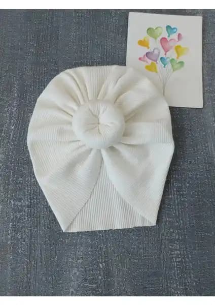 Küçük Kız Bebekler İçin Bandana ve Bone Karşılaştırması ve Seçim Rehberi