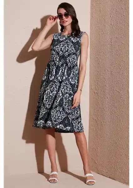 Lela Desenli Kolsuz Midi Elbise ve Rengamoda Kadın Elbisesi Karşılaştırması