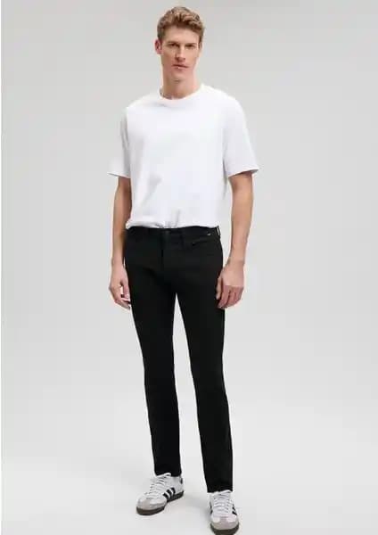 Mavi Jean Pantolon Karşılaştırması: Comfort ve Premium Modellerinin Özellikleri