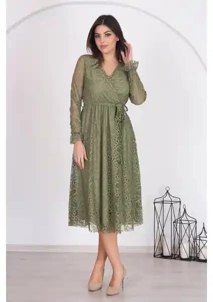 Neşeli Butik Kadın Elbiseleri Karşılaştırması: Haki Kruvaze Yaka ve Lila Şifon Elbise Özellikleri