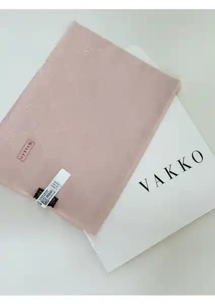 Vakko Şal ve Yeni Sezon Şal Karşılaştırması Moda ve Kalite Analizi