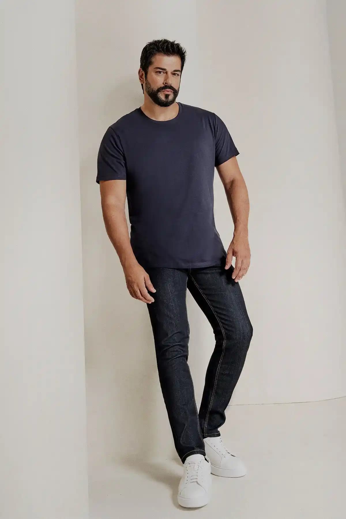 Altınyılz Classics Erkek Koyu Lacivert Slim Fit Kot Pantolon Modern ve Rahat Tasarım