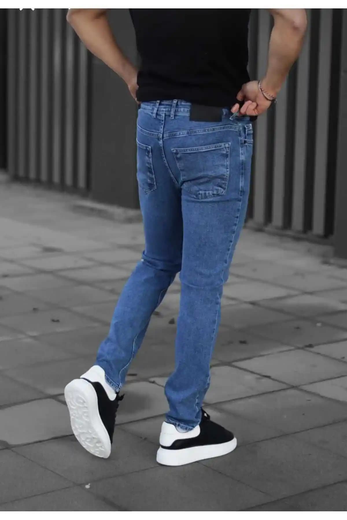 ATK Erkek Mavi Slim Fit Jeans: Modern ve Rahat Günlük Giyim Seçeneği