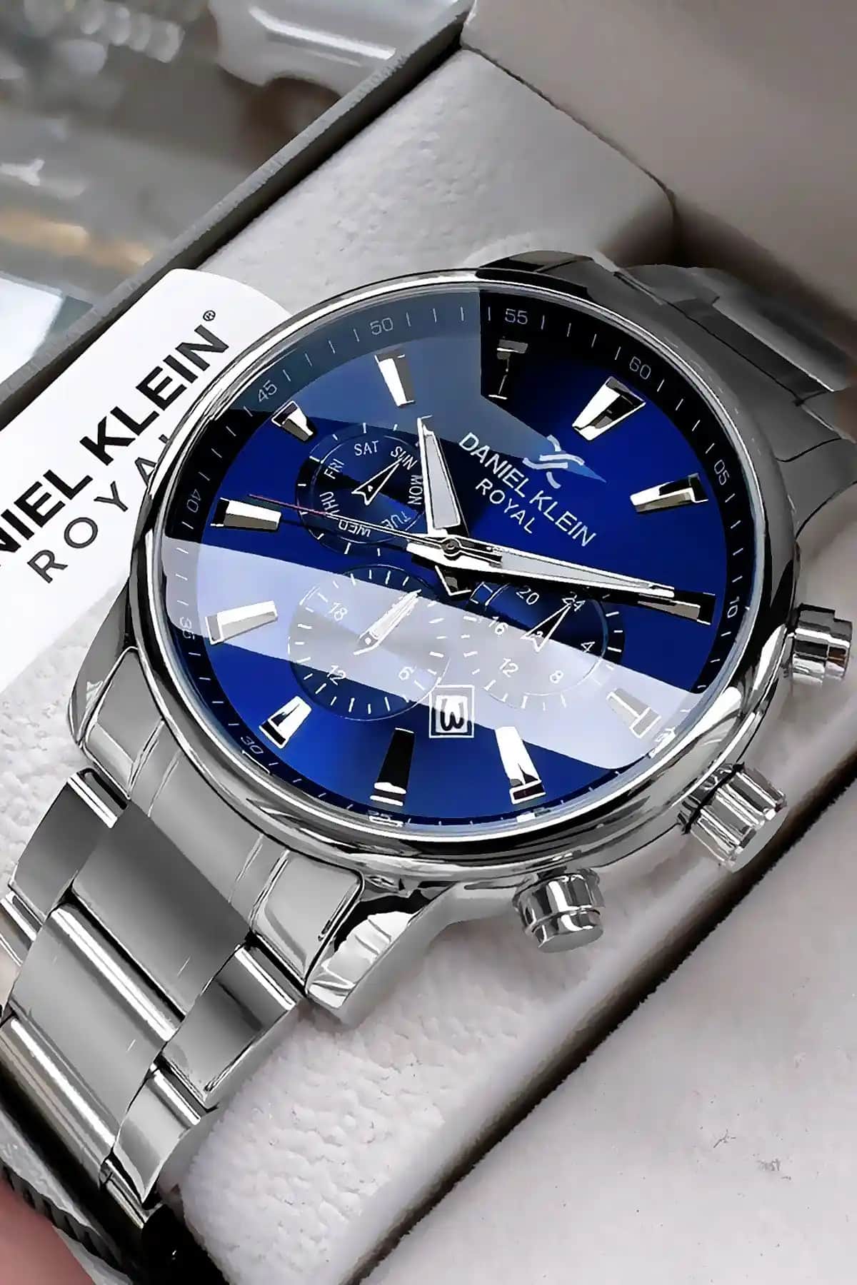 Daniel Klein Premium Erkek Kol Saati: Modern Tasarım ve Dayanıklılık Bir Arada