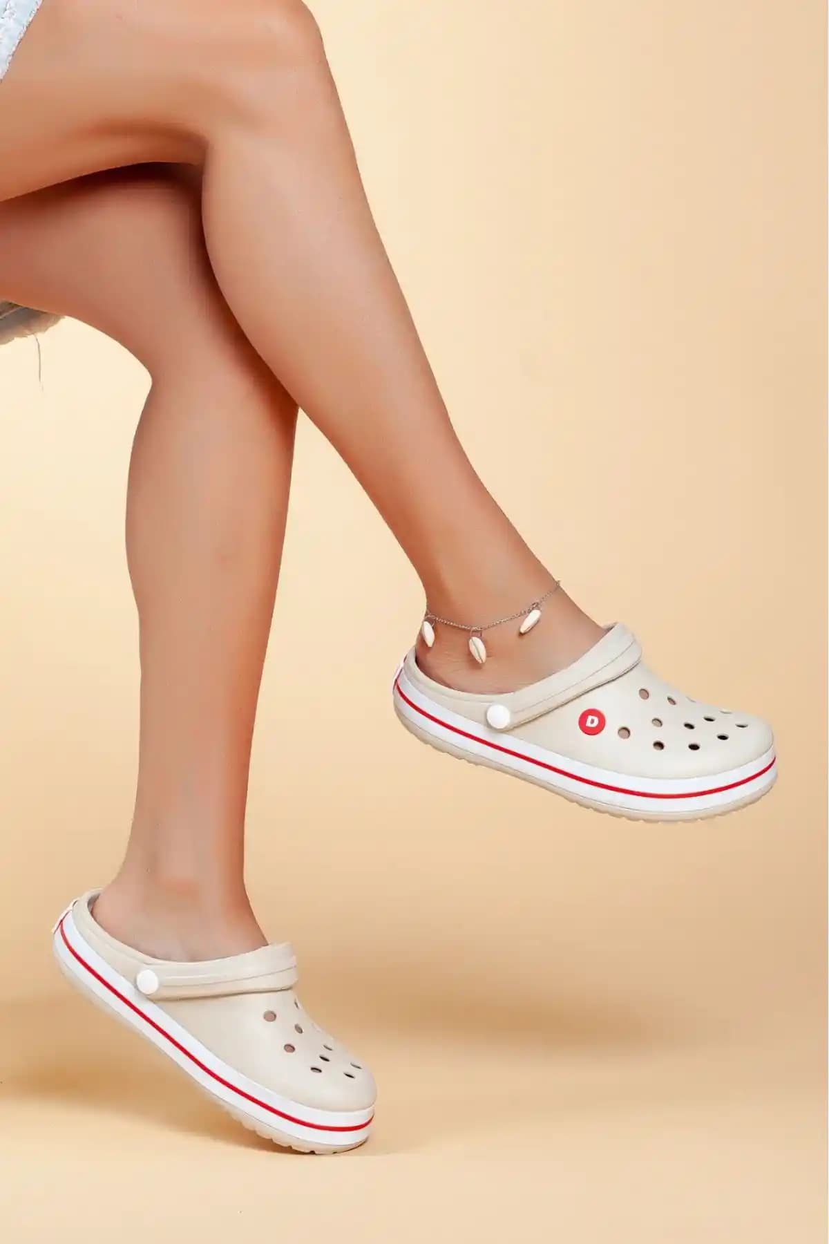 Daxtors D0079 Günlük Unisex Sabo Hemşire ve Doktor Terliği Özellikleri ve Kullanım Alanları