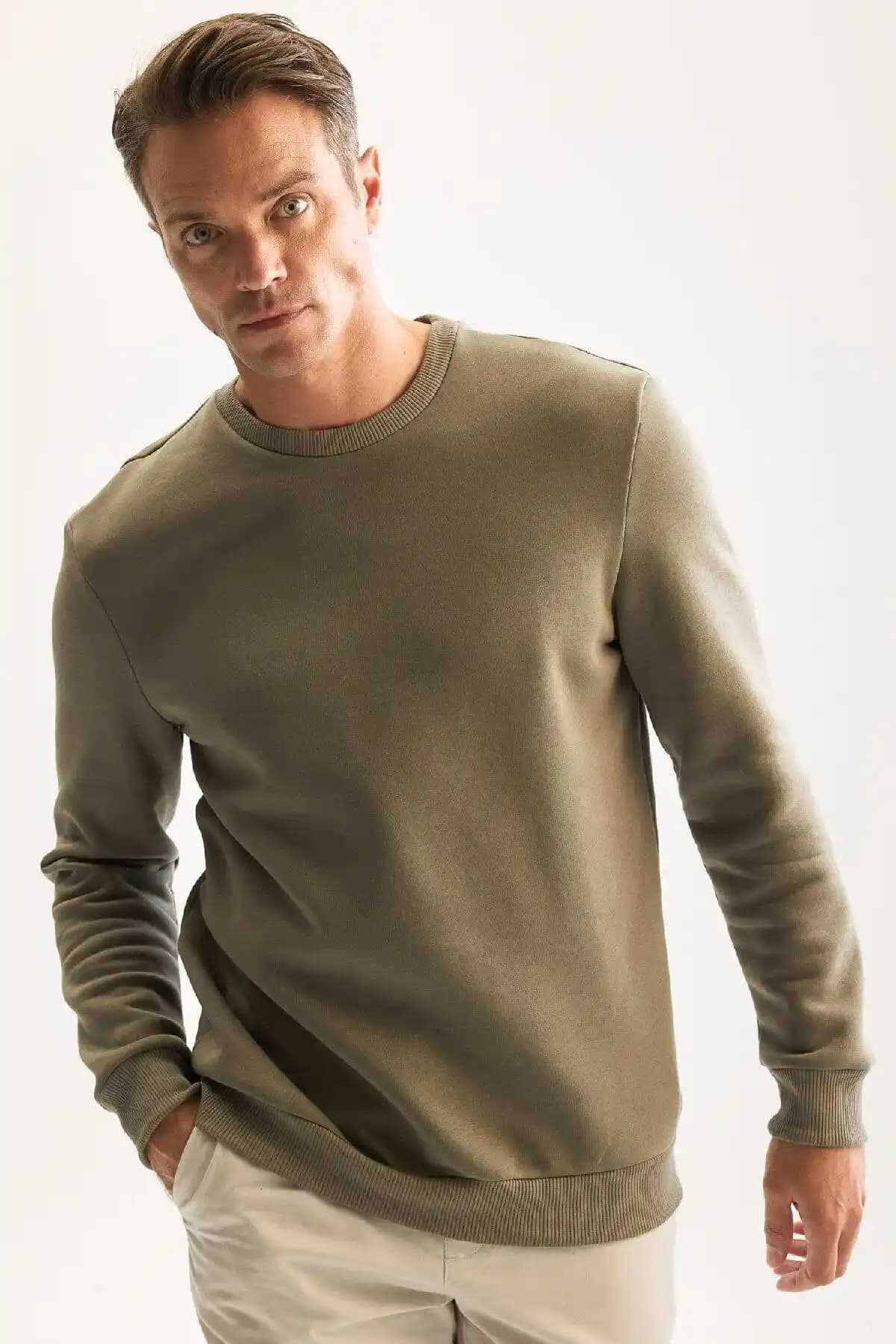 Defacto 3 İplik Pamuklu Polar İçli Regular Fit Bisiklet Yaka Sweatshirt Özellikleri ve Kullanım Alanları
