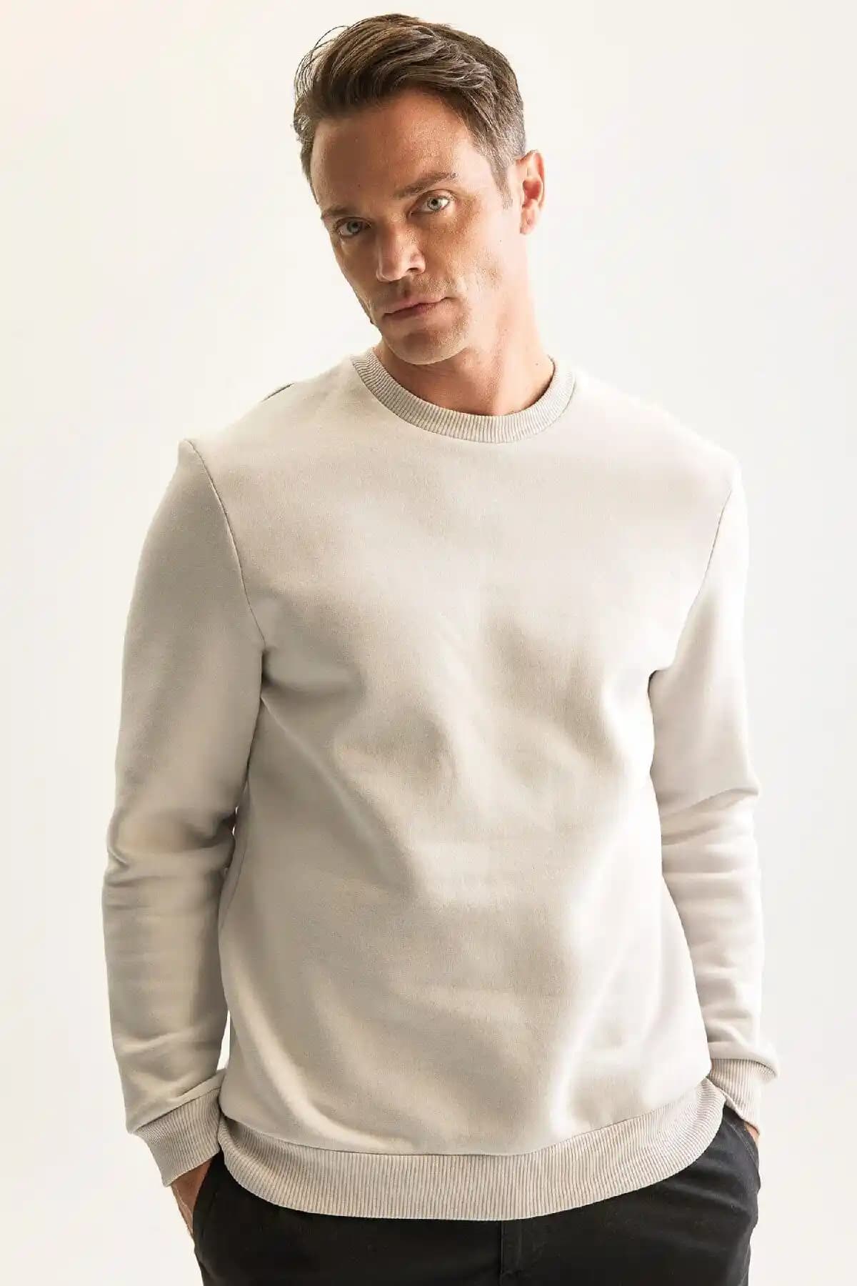 Defacto 3 İplik Pamuklu Şardonlu İçi Polarlı Regular Fit Sweatshirt