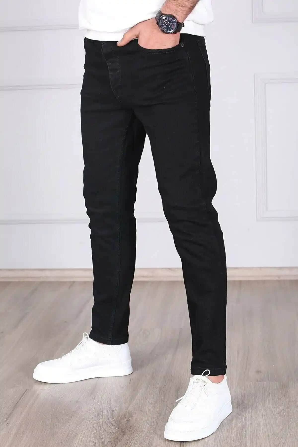 ElitWear Erkek Siyah Slim Fit Kot Pantolon: Modern ve Rahat Günlük Kıyafet Seçeneği