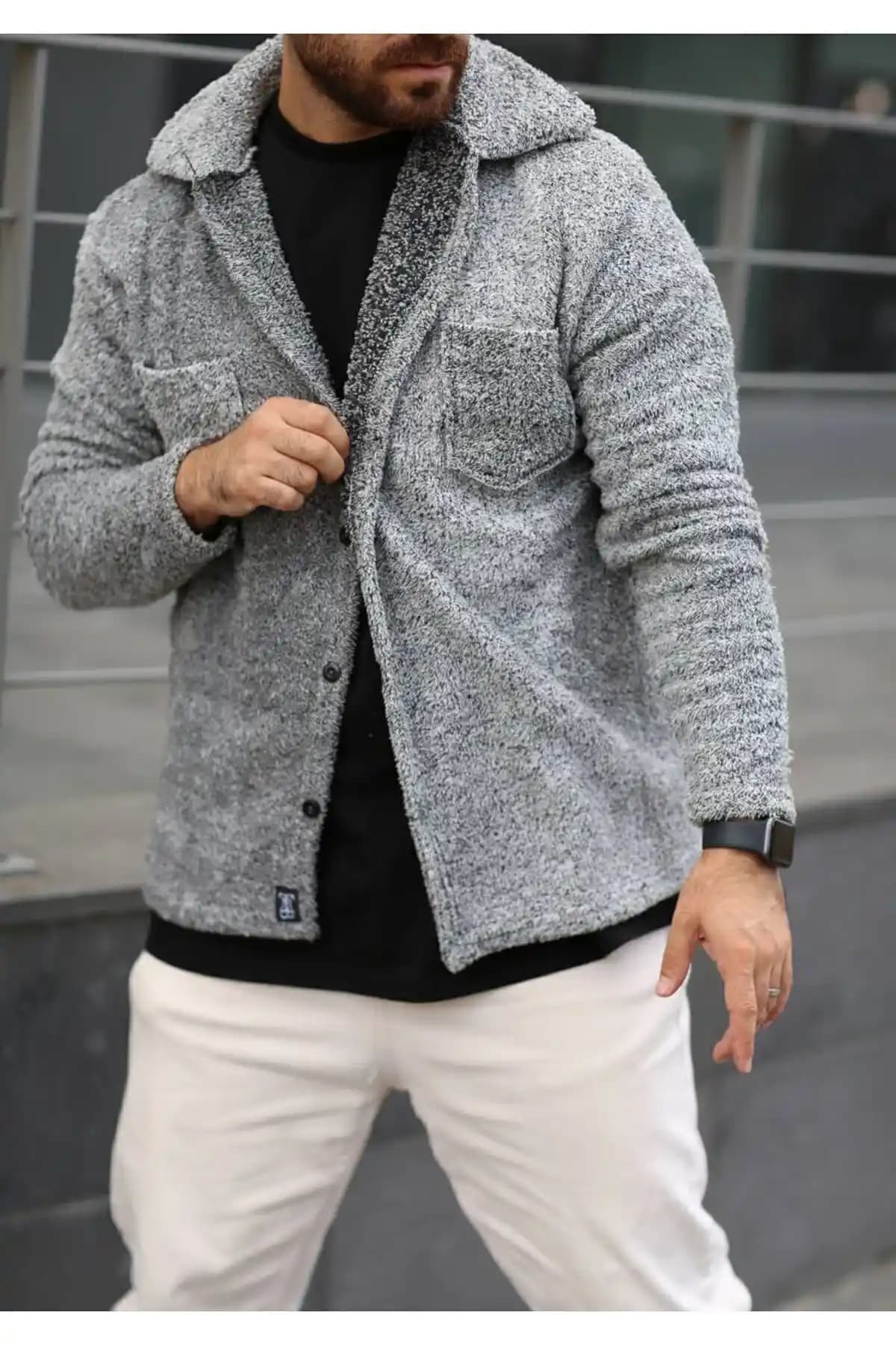 Genel Markalar Pelüş Ceket Unisex: Rahat ve Şık Kış Giyim Parçası