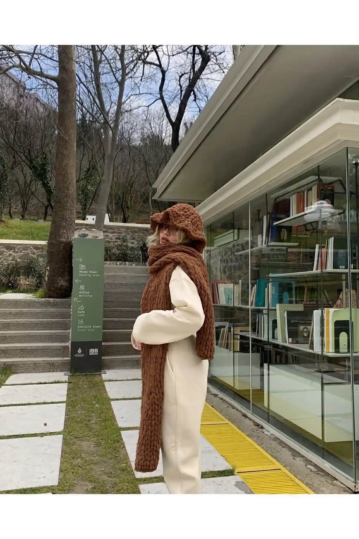 Genel Markalar Peluş Örgü Atkı Şal: Şık ve Konforlu Kış Aksesuarı