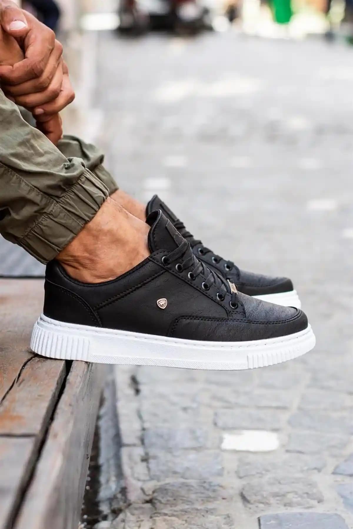 L.A Polo Erkek Siyah Beyaz Günlük Rahat Kalıp Sneaker Modelleri ve Özellikleri