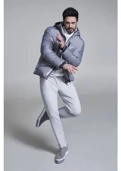 AVVA Erkek Mont Karşılaştırması: Gri Su İtici ve Siyah Kaz Tüyü Montlar