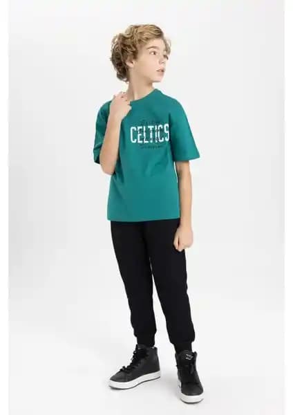 DeFacto Erkek Çocuk Fermuarlı Pike Basic Eşofman Altı Konfor ve Şıklık Sunar