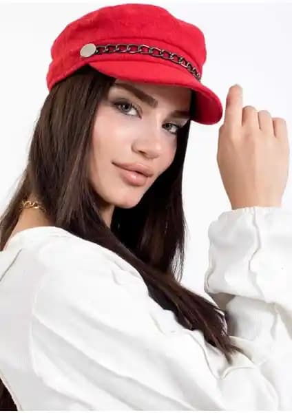 LadyColor Kadın Kışlık Şapka: Şıklık ve Fonksiyonelliği Bir Arada Sunan Modern Tasarım