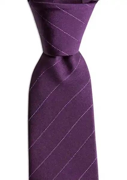 Mor Çizgili İpek Kravat 7,5 cm Genişlik ile Şıklık ve Zarafetin Simgesi