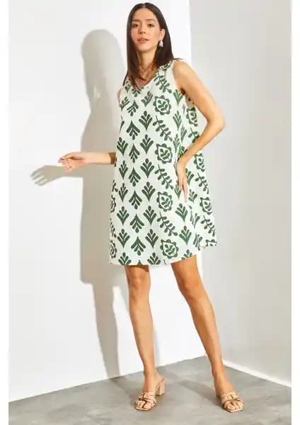 Shade Kadın Çok Desenli Elbise: Günlük ve Özel Günler İçin Şık ve Rahat Tasarım