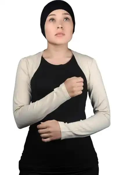 Altobeh Al-Tobeh Uzun Kollu Tesettür Bolero Krem Renkli Şıklık ve Konfor Sunar