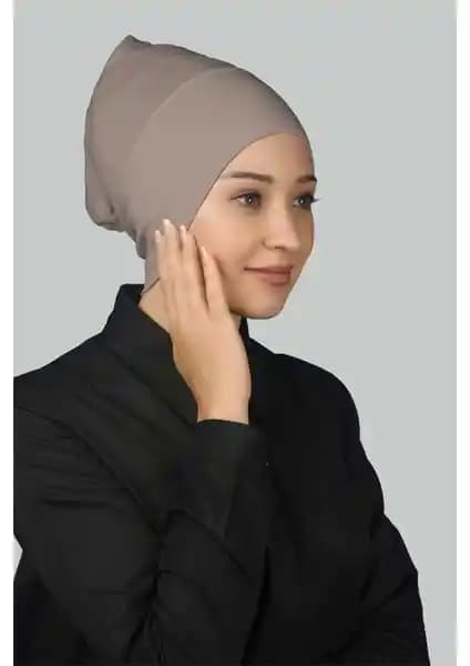 Altobeh Hazır Pratik Geçmeli Uzun Boru Tesettür Bonesi Açık Vizon Renkli Şıklık ve Rahatlık Sunar