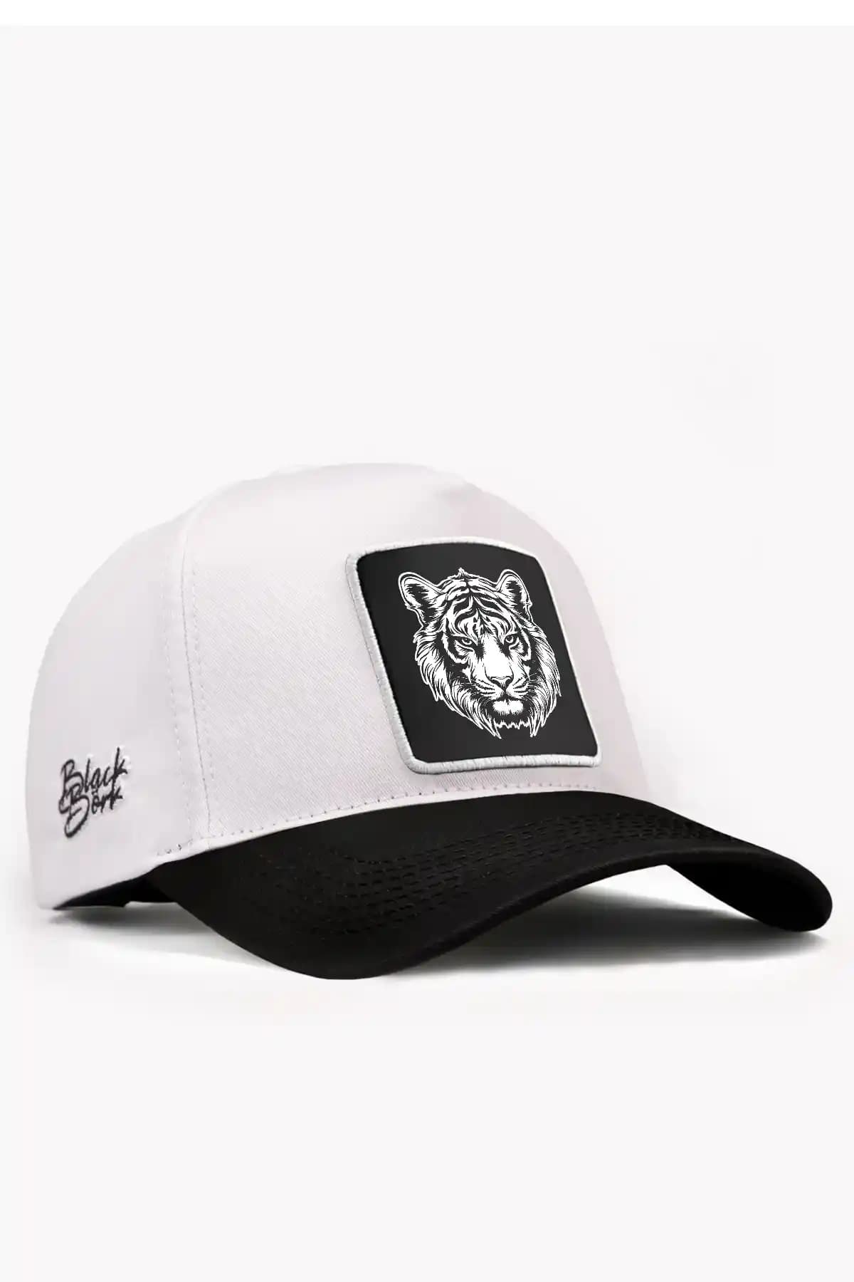 BlackBörk Kaplan Logolu Siyah-Beyaz Beyzbol Şapkası Şıklık ve Fonksiyonelliği Bir Arada Sunar