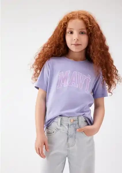 Çocuklar İçin Modern ve Konforlu Mor Logo Baskılı Tişört Ürün Tanıtımı