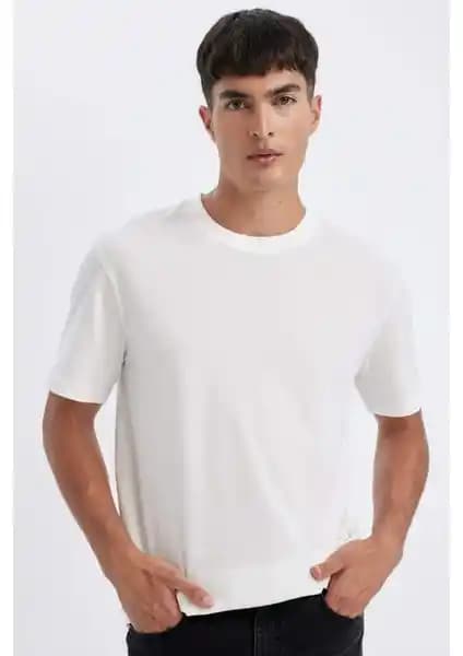 DeFacto %100 Pamuk Regular Fit Bisiklet Yaka Beyaz Tişört Günlük ve Spor Kullanımına Uygun