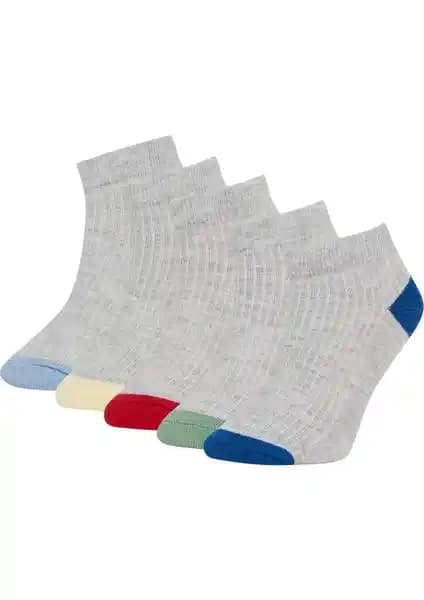 DeFacto Erkek Çocuk 5'li Pamuklu Patik Çorap: Konfor ve Şıklığın Bir Arada Sunumu