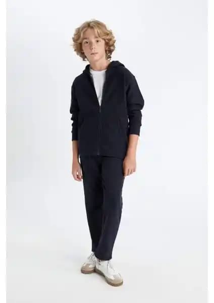 DeFacto Erkek Çocuk Lacivert Esnek Belli Düz Paça Okul Eşofman Altı Ürün Özellikleri ve Kullanım Alanları