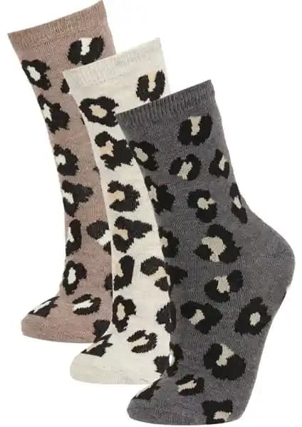 DeFacto Kadın Leopar Desenli 3'lü Pamuklu Uzun Çoraplar Şıklık ve Konfor Sunar