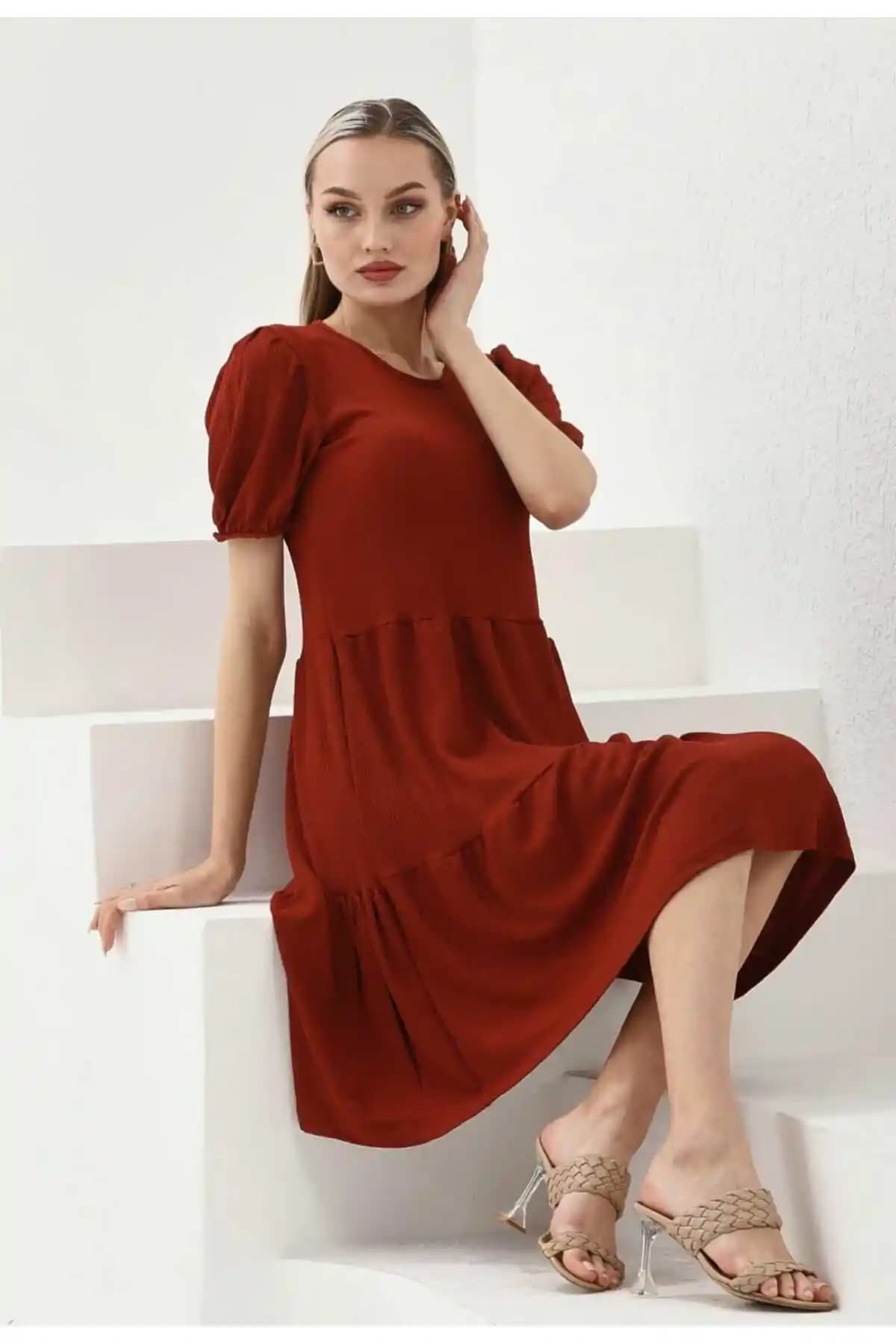 Devrimay Tekstil Kadın Yazlık Elbise: Şıklık ve Konforu Bir Arada Sunan Modern Tasarım