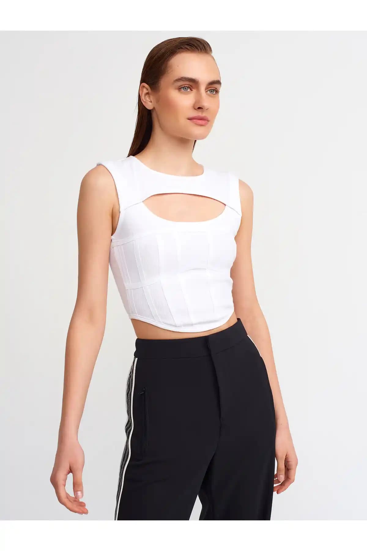 Dilvin 30106 Pencereli Korse Top Beyaz Şık ve Rahat Günlük Kullanım İçin Uygun