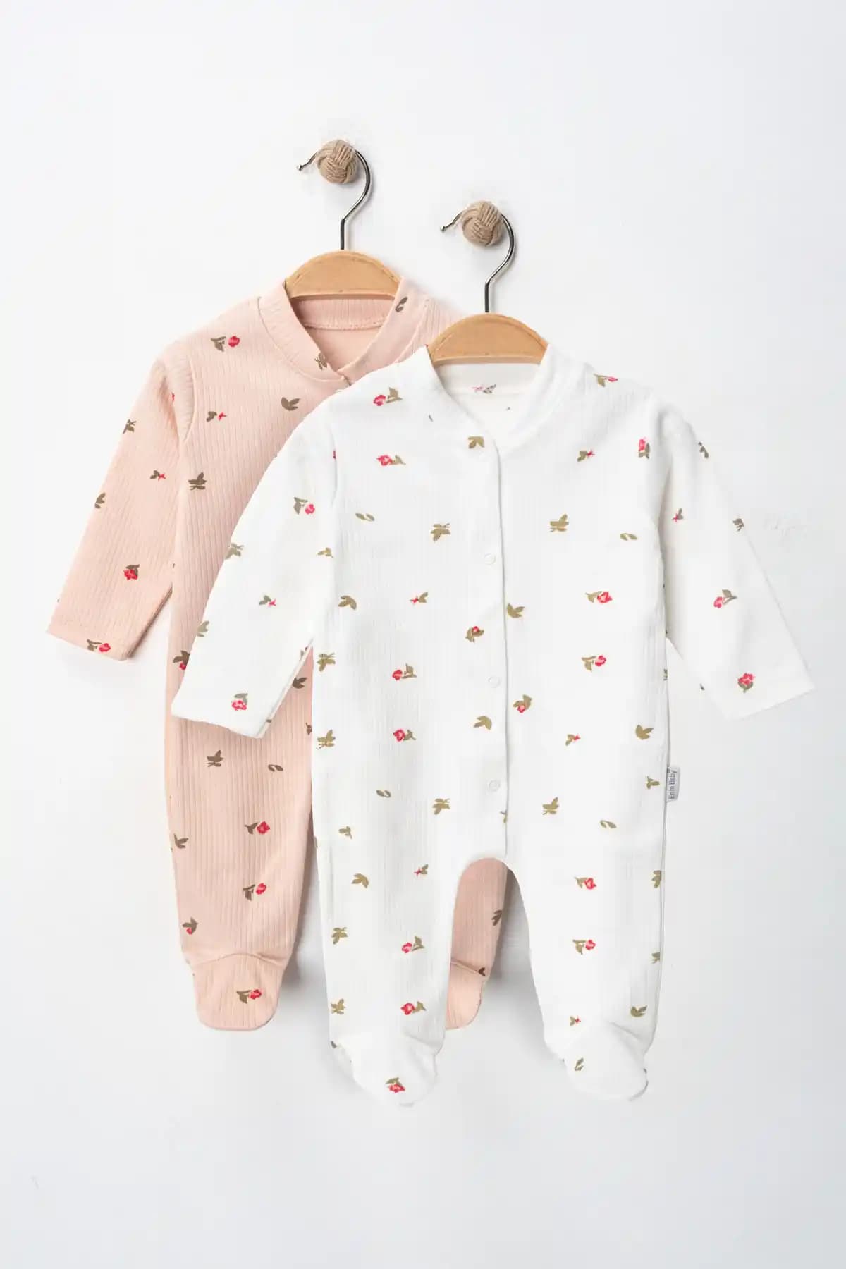 ENİA BABY Organik Kız Bebek Çiçek Desenli 2'li Tulum Takımı: Şıklık ve Konforun Buluşması