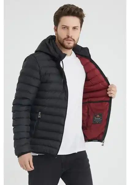 Erkek Siyah Kapüşonlu Günlük Şişme Mont: Şehir İçin Fonksiyonel ve Şık Seçenek