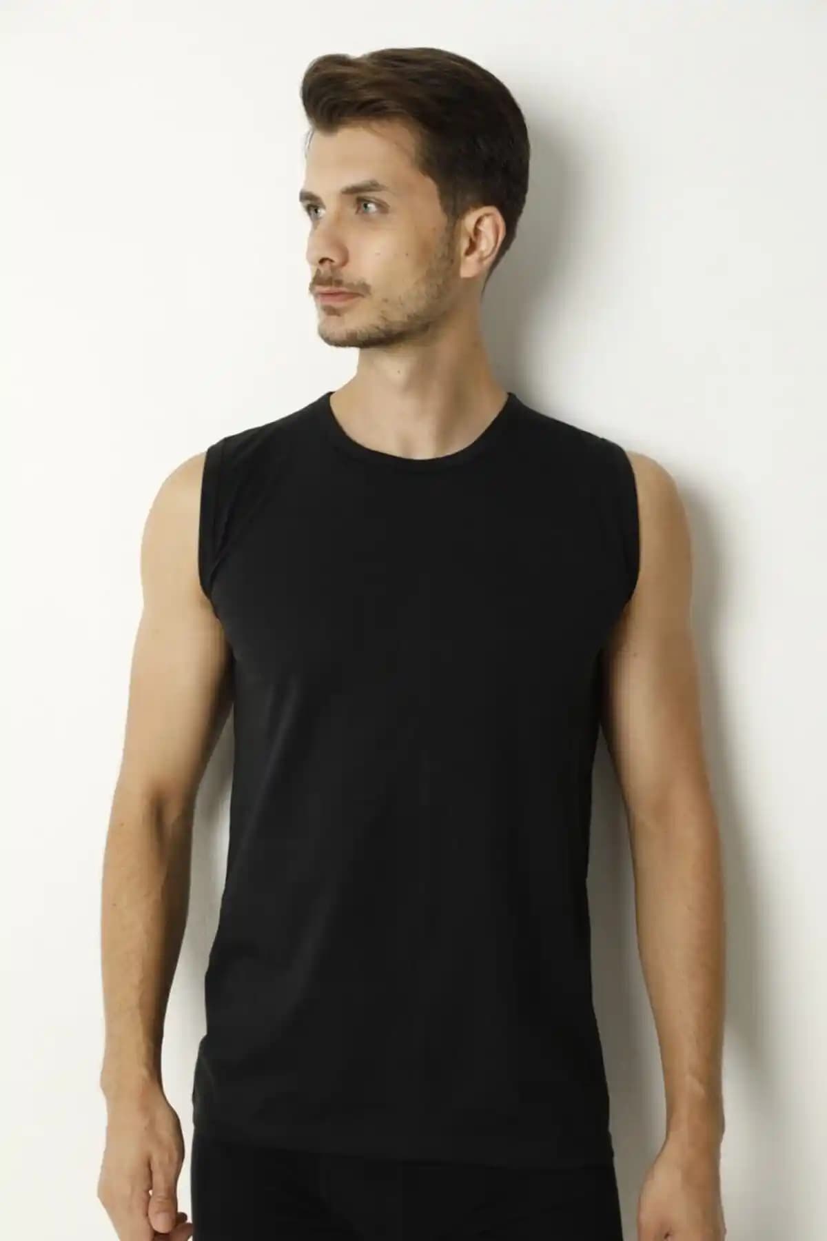 Erkekler İçin Modern ve Rahat Pamuklu Atletler Günlük Şıklık ve Konfor Sunar