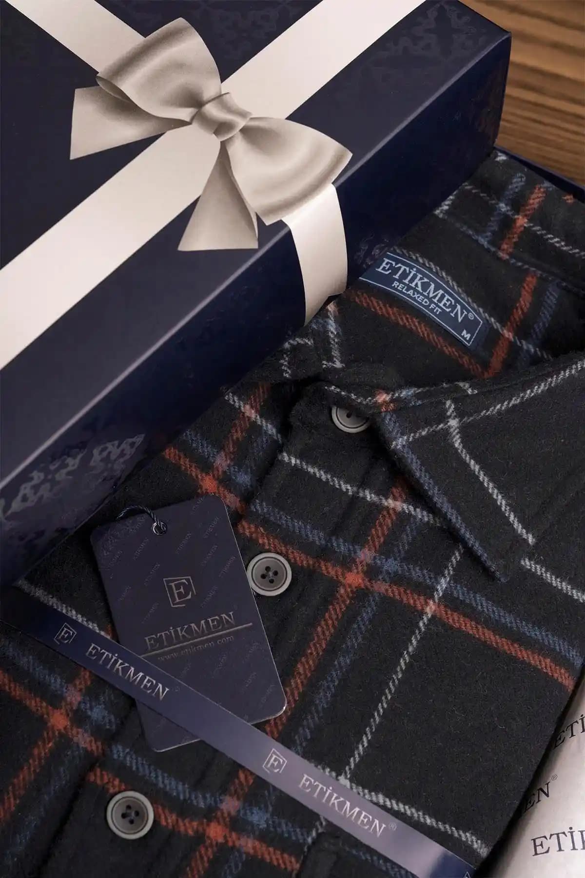 Etikmen Siyah Kiremit Çizgili Oversize Erkek Gömlek Modern ve Çok Yönlü Tasarım