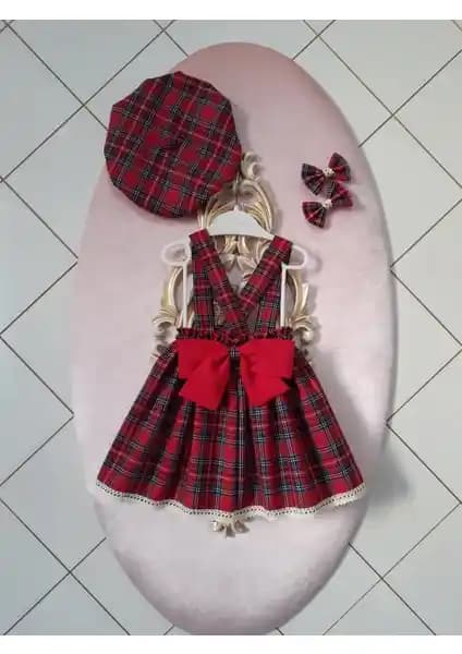Eylülce Butik Kırmızı Ekoseli Salopet Takım: Çocuklar İçin Şıklık ve Konforun Buluşması