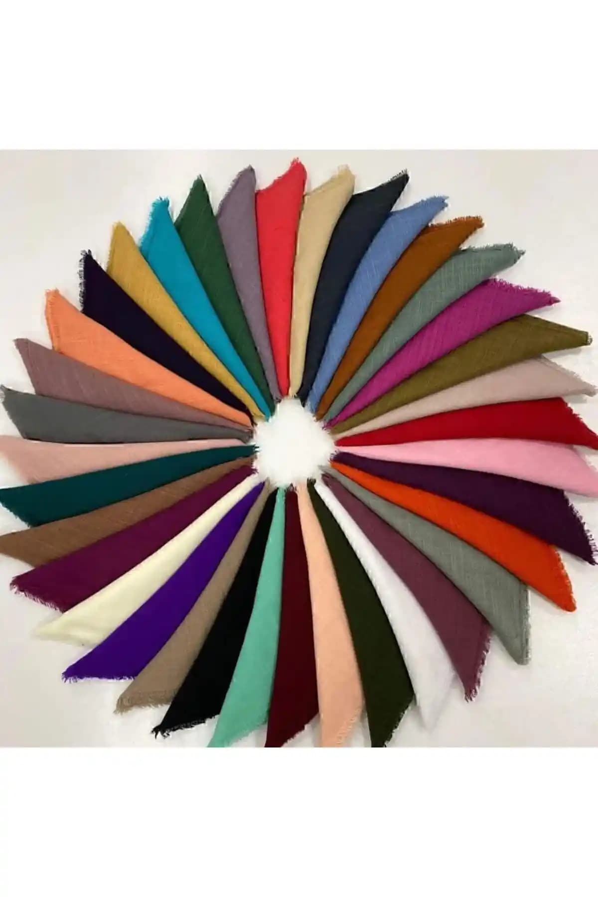 Genel Markalar 10'lu Pamuklu Eşarp Seti Şıklık ve Konfor Sunan Minimal Tasarım