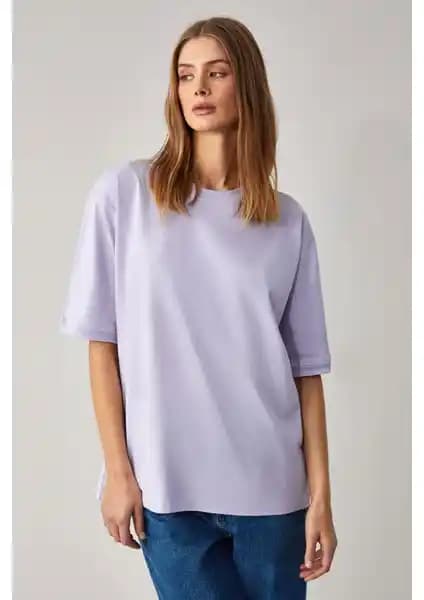 Grimelange Jemmy Kadın Organik Pamuk Relaxed Fit Yırtmaçlı Yuvarlak Yakalı T-Shirt