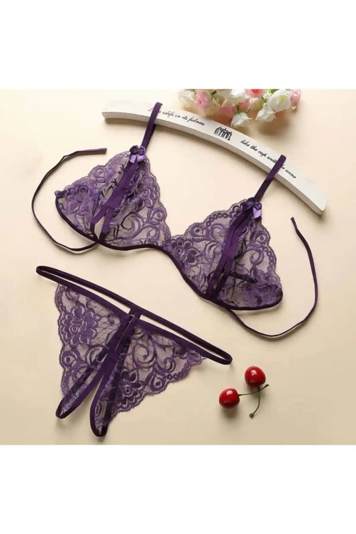 İmoda Kadın Mor Dantelli Sütyen ve Külot Takımı: Şıklık ve Konforun Buluşması