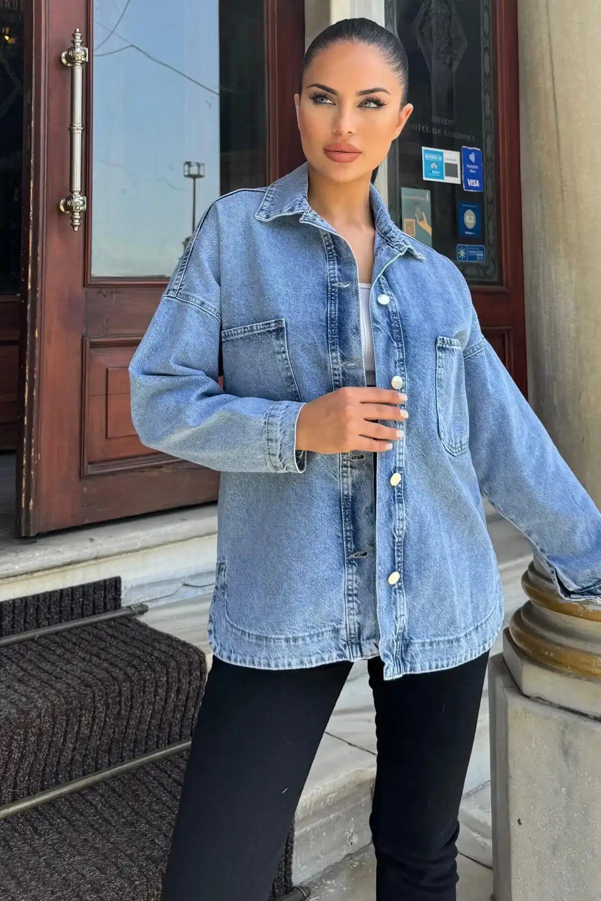 Laviva Mavi Oversize Kot Cepli Düğmeli Gömlek Ceket Modern ve Rahat Günlük Kullanım İçin