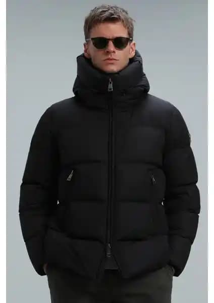 Lufian Tommy Kaz Tüyü Erkek Montu: Şıklık ve Sıcaklığı Bir Arada Sunan Kış Giyim Seçeneği