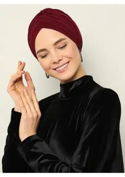 Naciye Sultan Tesettür Çapraz Deniz Bonesi Üç Bantlı Hazır Türban Şıklık ve Fonksiyonellik Sunar