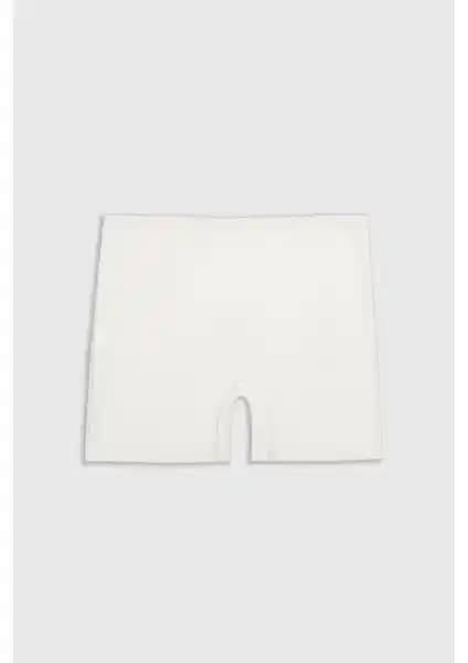 NBB Ekru Lazer Kesim İz Yapmaz Short: Şıklık ve Konforu Bir Arada Sunan İç Giyim Ürünü