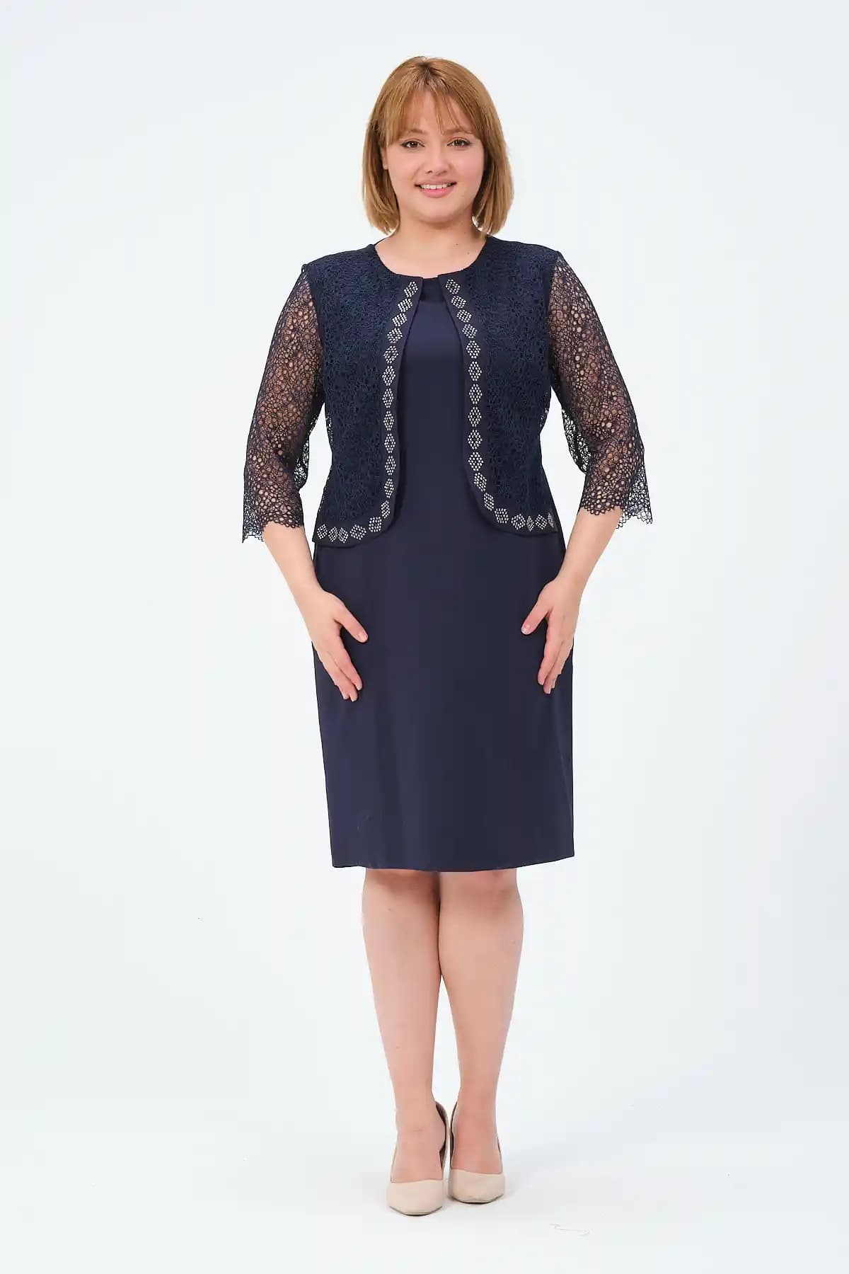Oktay Güpür Taşlı Ceket ve Lacivert Büyük Beden Abiye Elbise Seçenekleri