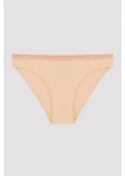 Penti Bej Easy Pamuklu Slip Külot Konfor ve Şıklık Sunan Günlük İç Giyim Seçeneği