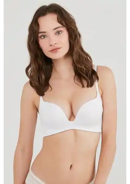 Penti Beyaz Balensiz Decollette Push Up Sütyen: Rahatlık ve Şıklığın Birleşimi